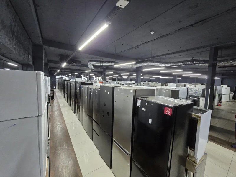 Продам холодильник Indesit LI8 S1E S є доставка. — фото 5