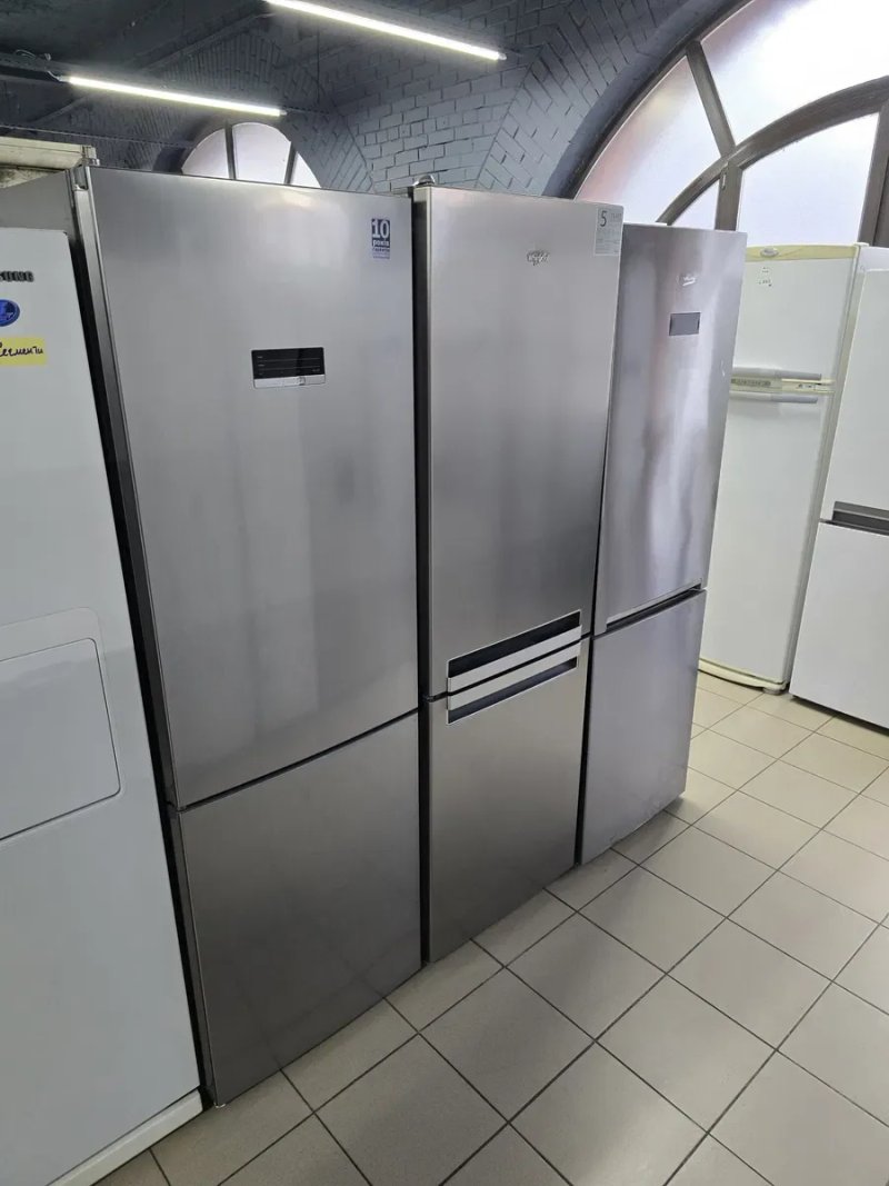 Продам холодильник Indesit LI8 S1E S є доставка. — фото 6