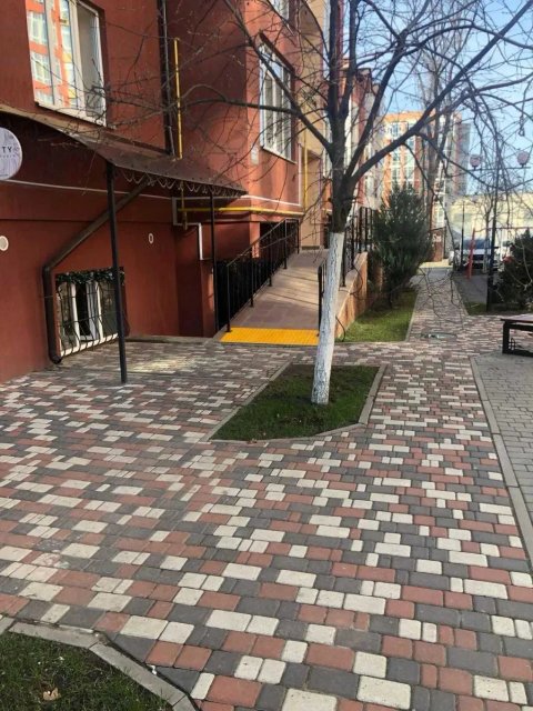 Продам комерцію в Ірпені — з ремонтом, окремий вхід.