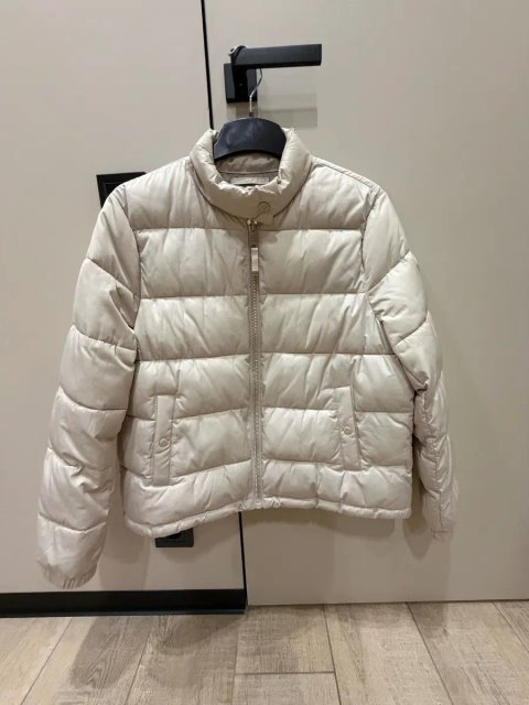 Продам куртку Massimo Dutti