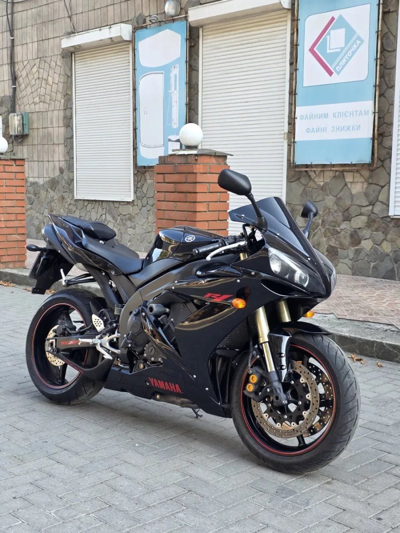 Продам легендарний мот Yamaha R1 1000куб. З пробігом всього18тис!
В дуже гарному та доглянутому стані! — фото 2