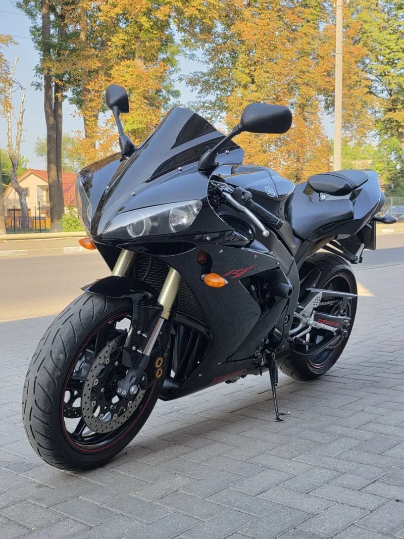 Продам легендарний мот Yamaha R1 1000куб. З пробігом всього18тис!
В дуже гарному та доглянутому стані! — фото 3