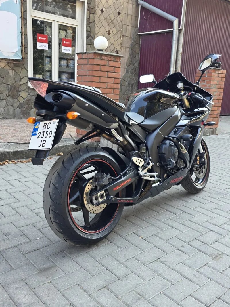 Продам легендарний мот Yamaha R1 1000куб. З пробігом всього18тис!
В дуже гарному та доглянутому стані! — фото 4