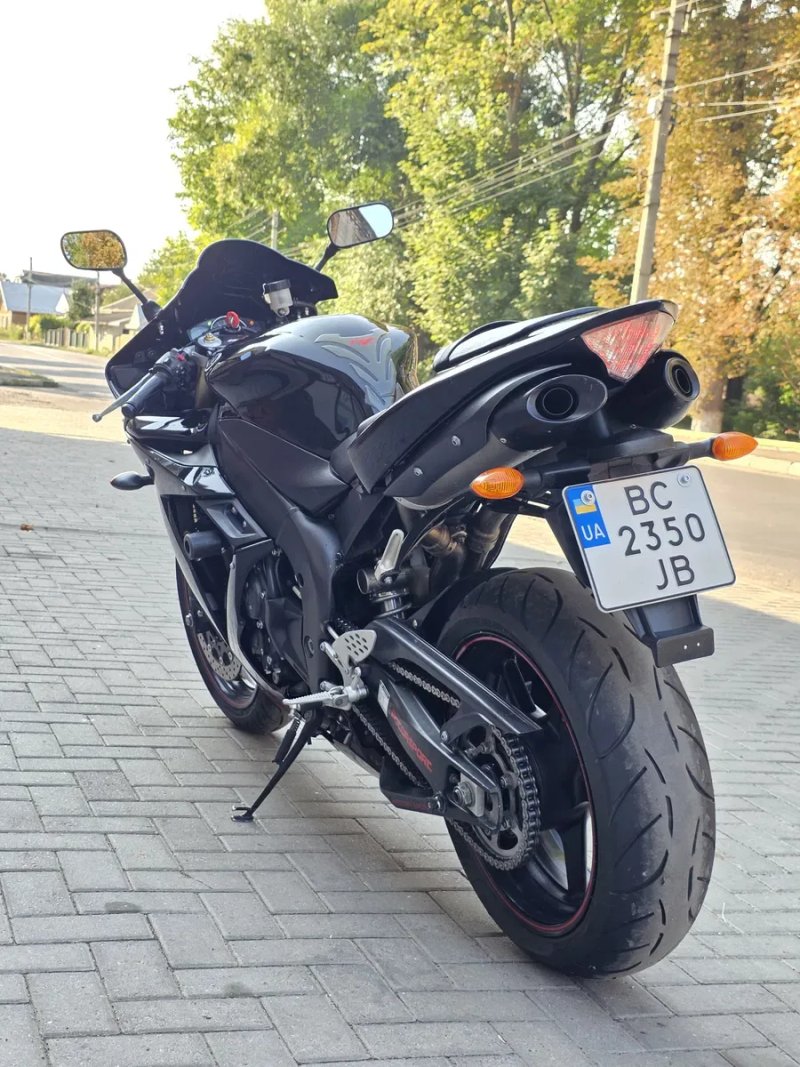 Продам легендарний мот Yamaha R1 1000куб. З пробігом всього18тис!
В дуже гарному та доглянутому стані! — фото 5