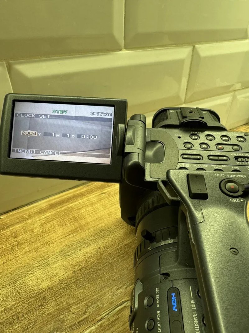 Продам легендарну напівпро-фесійну цифрову відеокамеру Sony HDR-FX1e в суперовому стані — фото 4