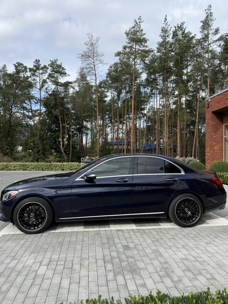 Продам личный Mercedes C300 4Matic. — фото 2