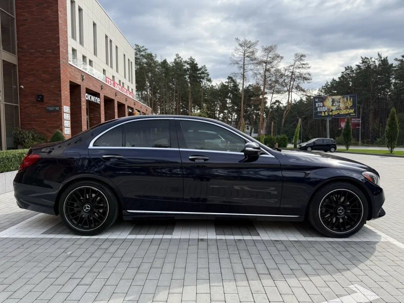 Продам личный Mercedes C300 4Matic. — фото 5