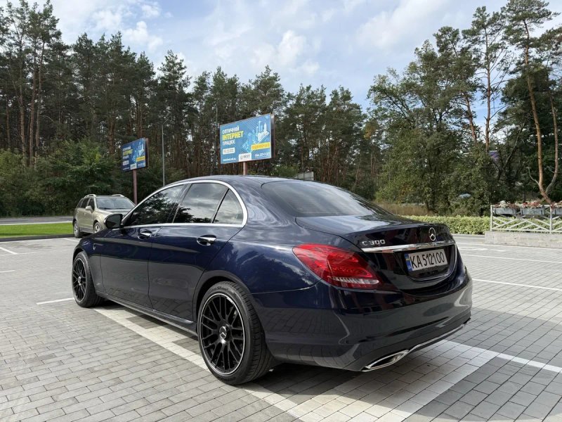 Продам личный Mercedes C300 4Matic. — фото 7