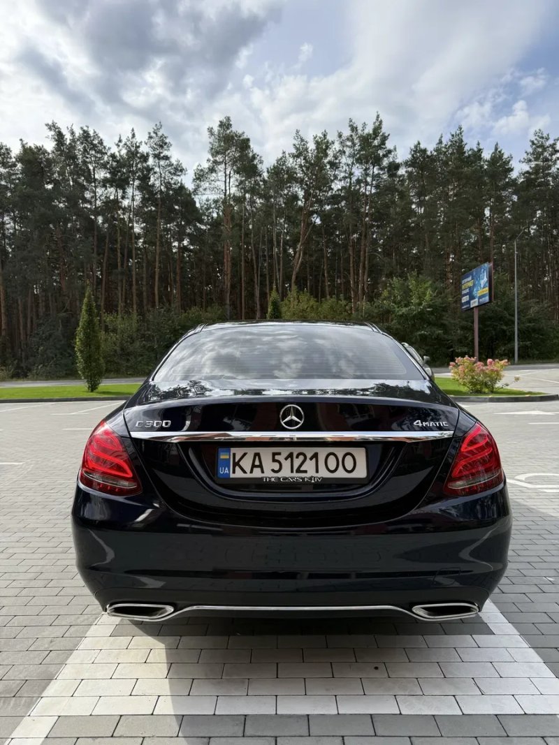 Продам личный Mercedes C300 4Matic. — фото 8