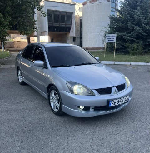 Продам Mitsubishi Lancer IX 2007 год 2,0 на механике