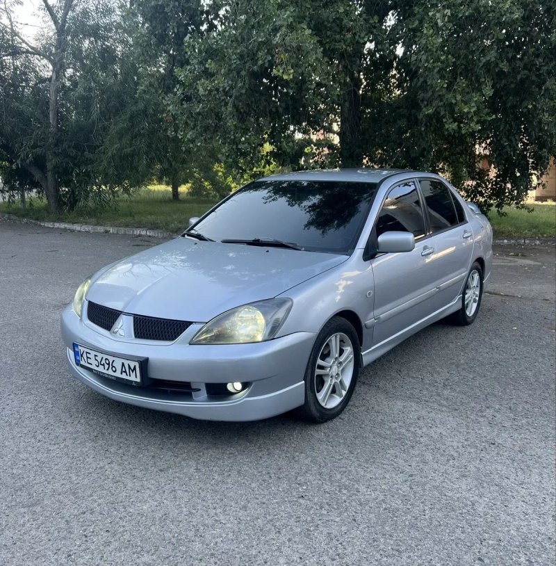Продам Mitsubishi Lancer IX 2007 год 2,0 на механике — фото 2