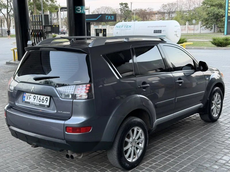 Продам Mitsubishi Outlander 2.0 турбо дизель 4х4 в идеальном состоянии — фото 6