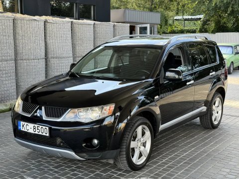 Продам Mitsubishi Outlander 2.2 турбо дизель 4x4 в идеальном состоянии