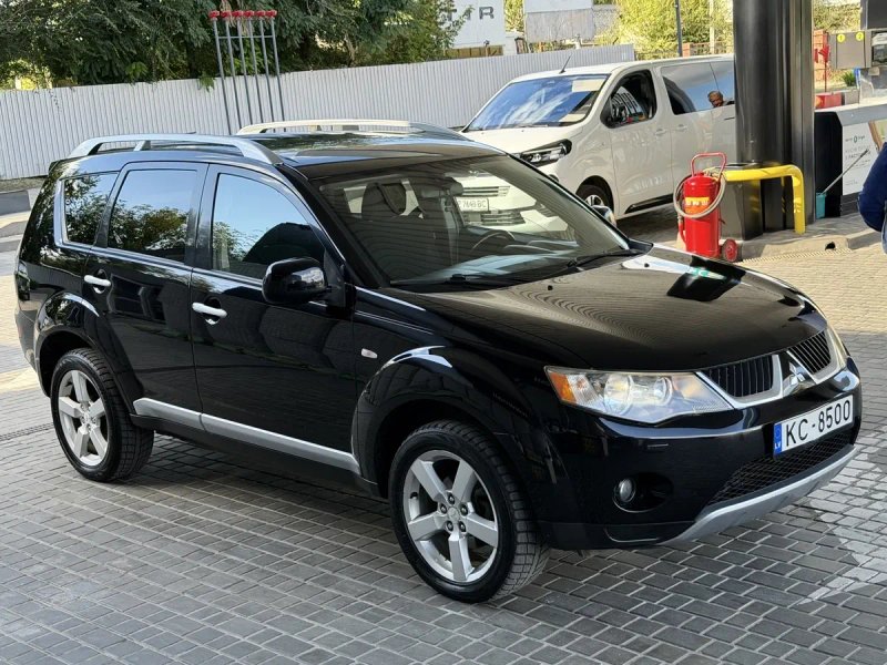Продам Mitsubishi Outlander 2.2 турбо дизель 4x4 в идеальном состоянии — фото 7