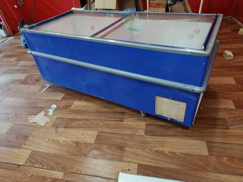 продам морозильную камеру
