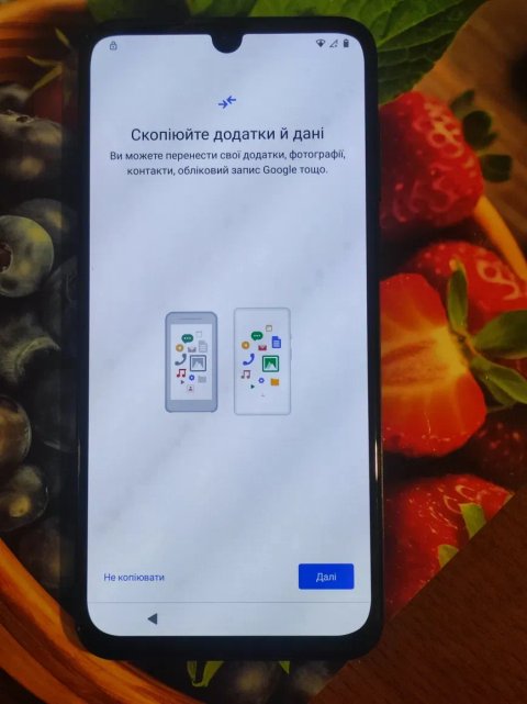 Продам motorola one zoom