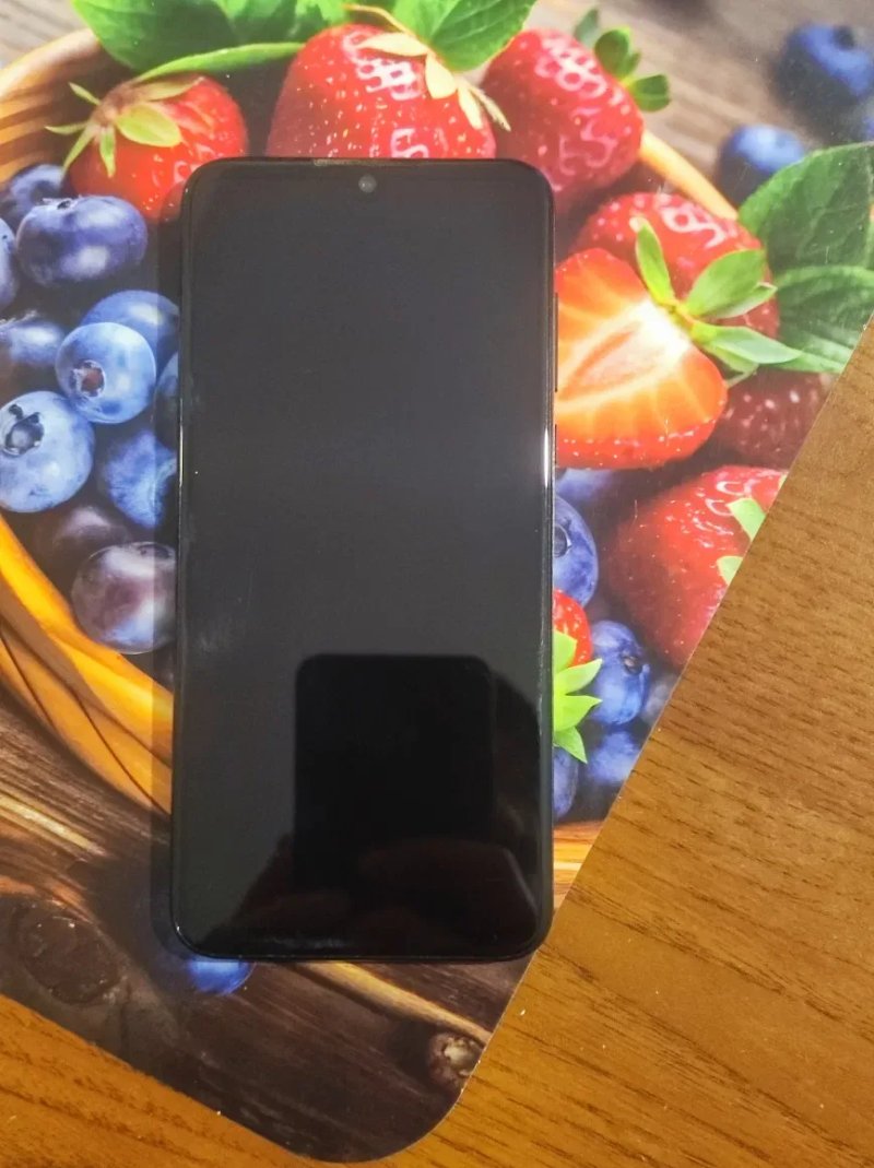 Продам motorola one zoom — фото 2