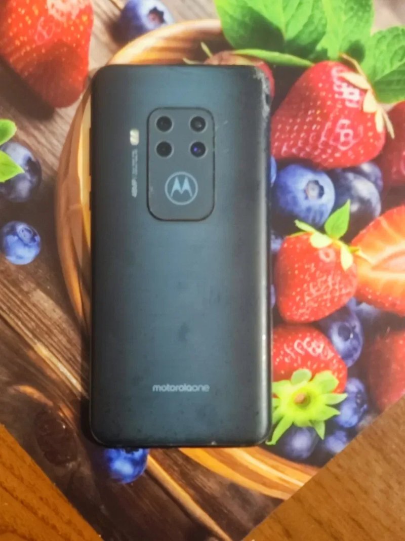 Продам motorola one zoom — фото 3