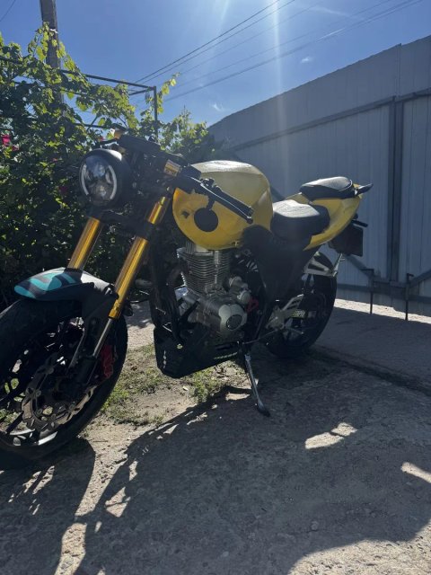 Продам мотоцикл 250