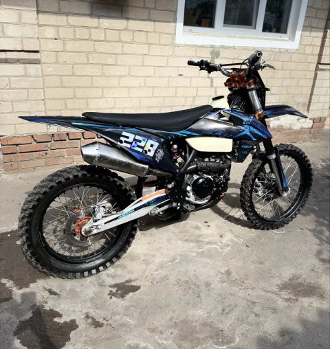 Продам мотоцикл кові лайт 300