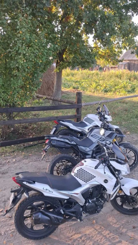 Продам мотоцикл ліфан кп 200
