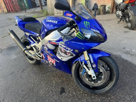 Продам мотоцикл YAMAHA R1