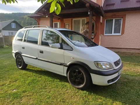 продам на ходу OPEL ZEFIRA 2.0 TDI 2000.р.