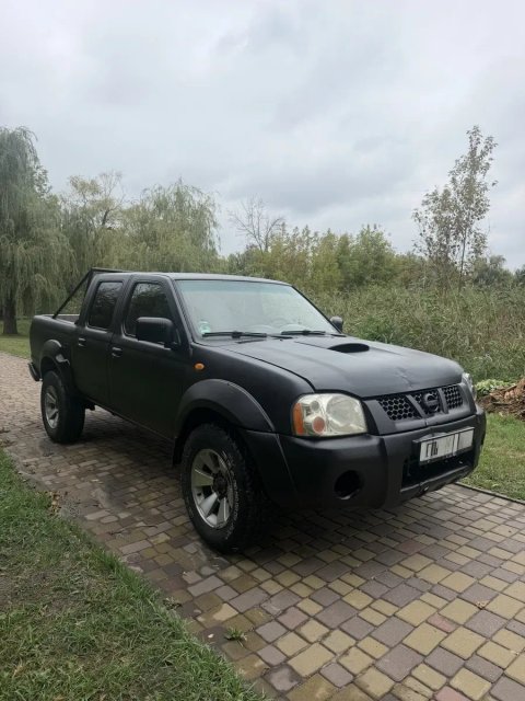 Продам Nissan navara d22 2.5 дизиль