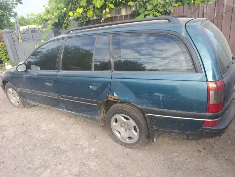 Продам opel omega 2 л бензин — фото 3