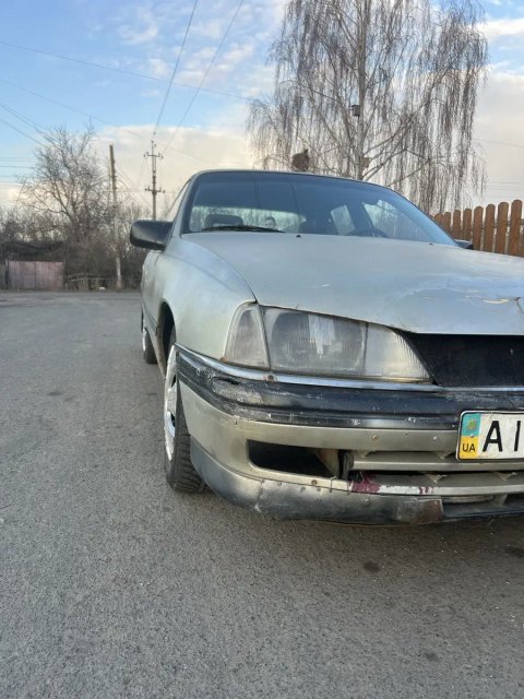 Продам Opel Omega A 1,8 Инжектор