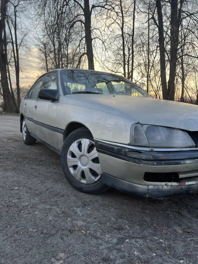 Продам Opel Omega A 1,8 Инжектор — фото 4