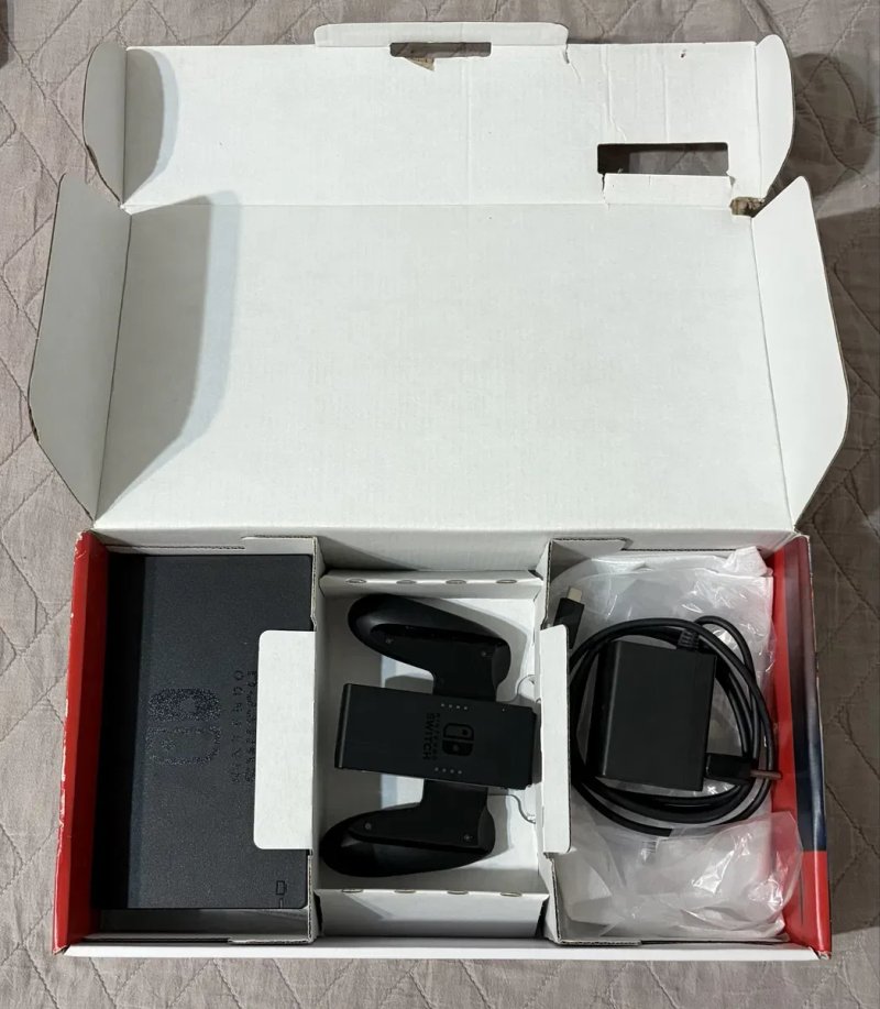 Продам почти новую Nintendo Switch, читайте описание — фото 2