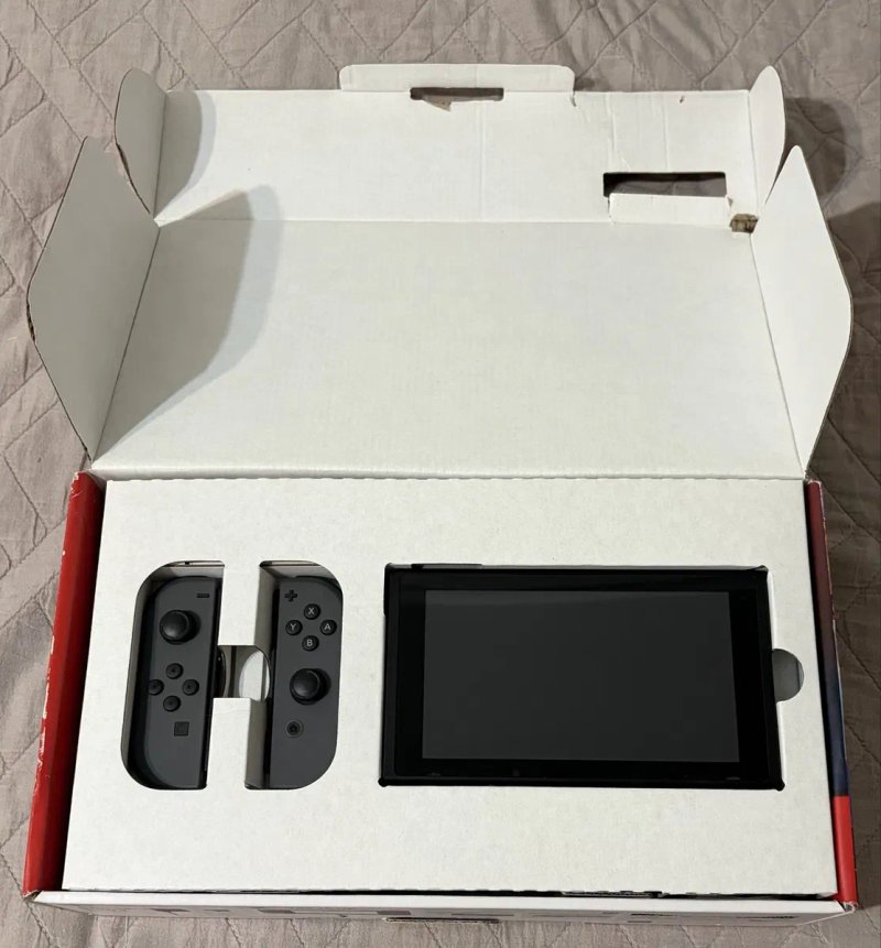 Продам почти новую Nintendo Switch, читайте описание — фото 3