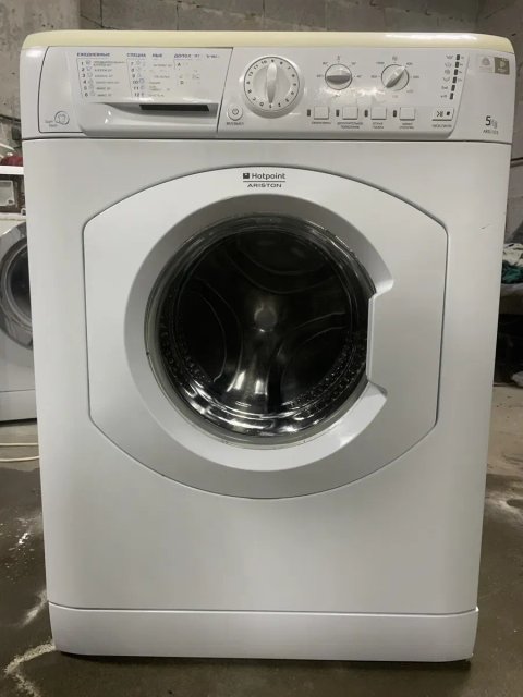 Продам пральну машину Ariston Hotpoint ARSL105, 5 кг. Гарантія.