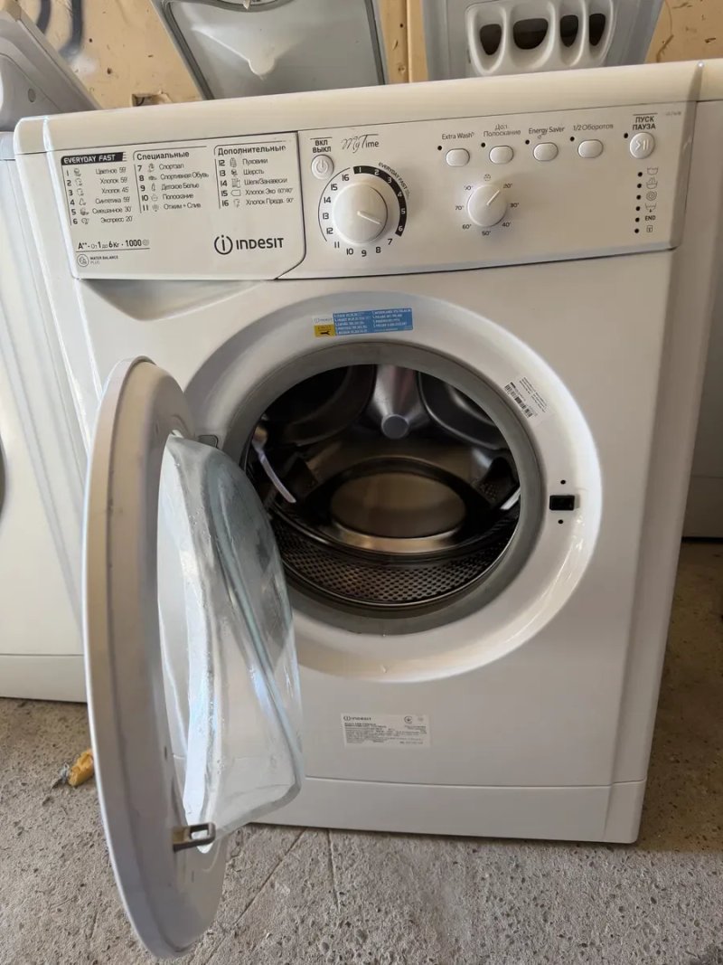 Продам пральну машину Indesit — фото 2