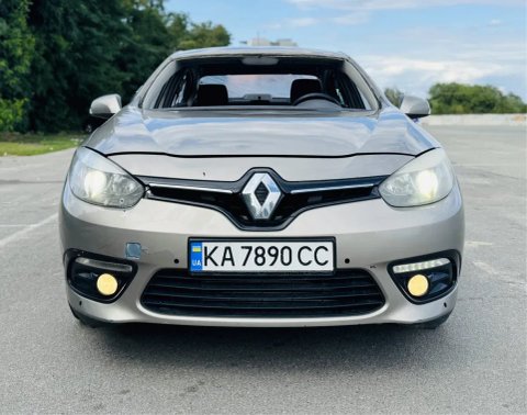 Продам Renault Fluense 2015 рік 1.5 Дизель після обстрілу!