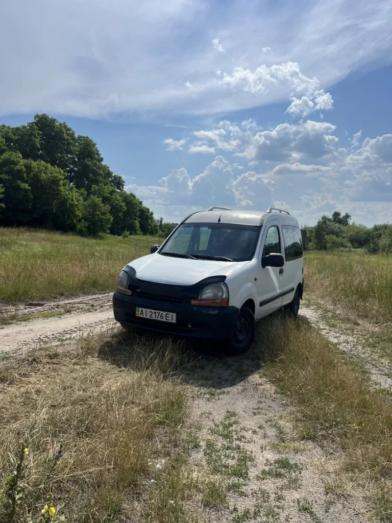 Продам RENAULT Kangoo 1,2 Бензин — фото 2