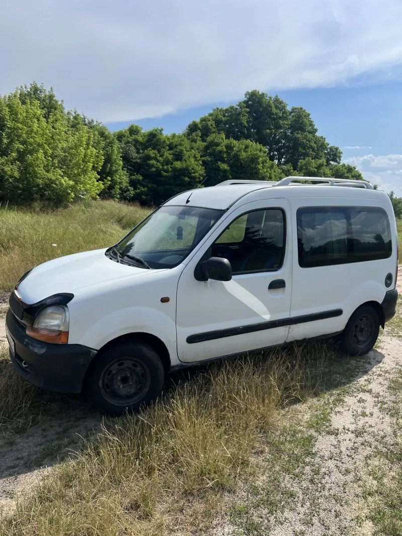 Продам RENAULT Kangoo 1,2 Бензин — фото 3