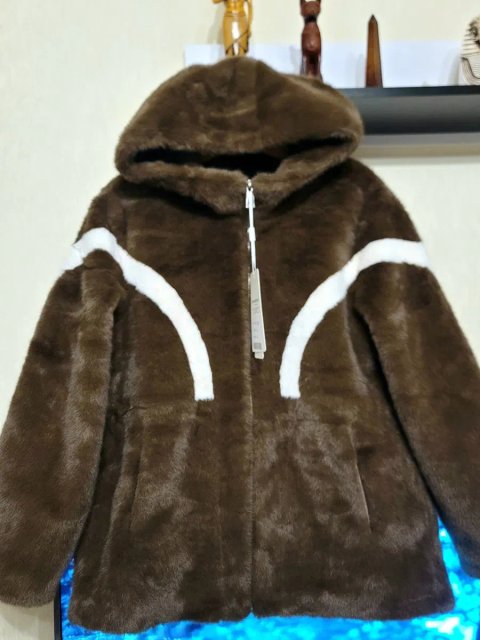Продам шубки єко хутро