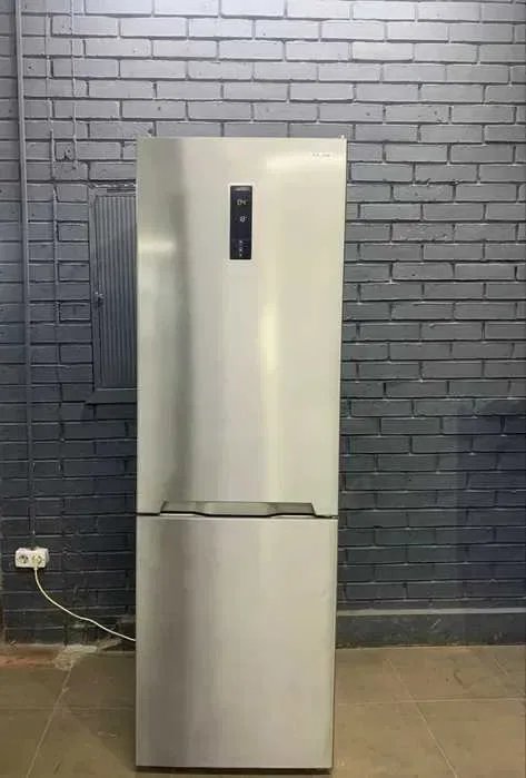 Продам сірий двокамерний холодильник Sharp SJ - BA31IEXI2, no frost.
