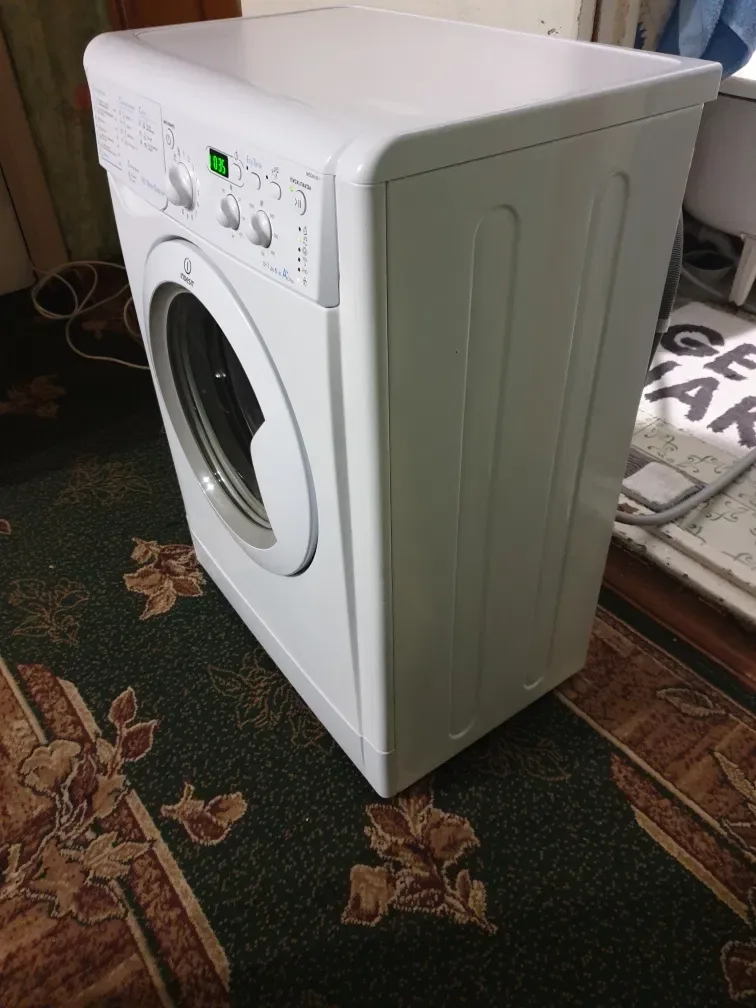 Продам стиральную машинку Индезит на 6 — фото 3