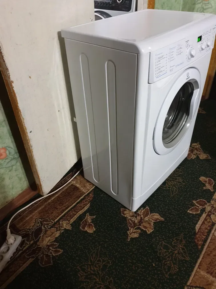 Продам стиральную машинку Индезит на 6 — фото 4