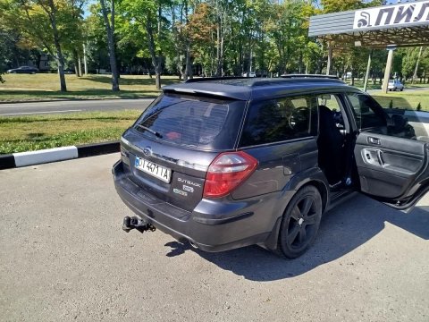 продам Субару аутбек