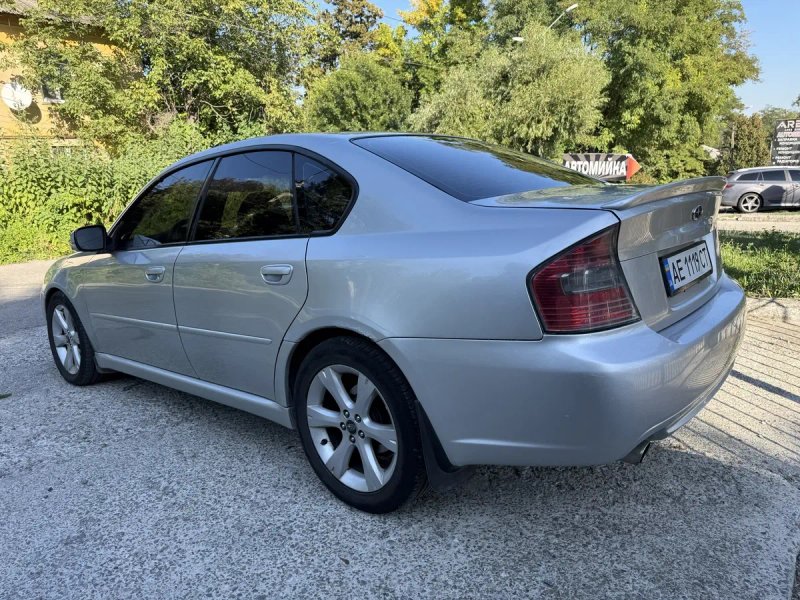 Продам Subaru Legacy 2003 року 2.0 бензин/газ • Автомат • Повний привід — фото 3
