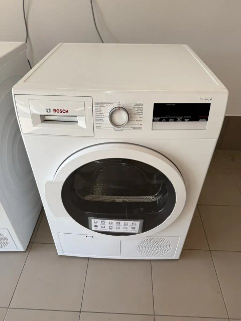 Продам сушильна машина бош серія 4 (на тені) 8кг дуже підходить для готелів / пральні