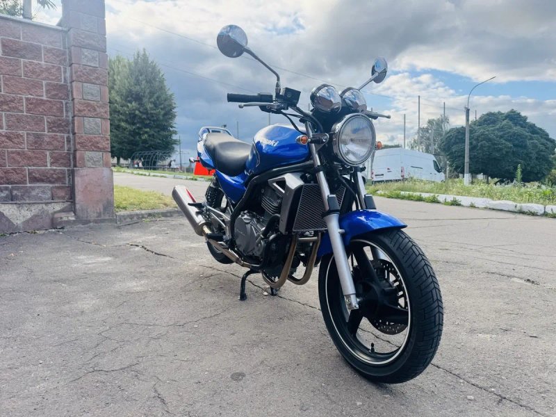 Продам свіжопривезений з Німечинни Кawasaki er-5 2005p — фото 2