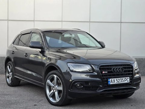 Продам свою Audi Q5 3.0 TFSI QUATTRO - 2014г