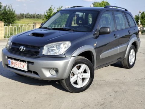 Продам  Тайота РАФ 4. На полном ходу