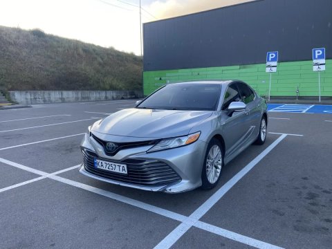 Продам Toyota Camry 2020 2.5 гибрид