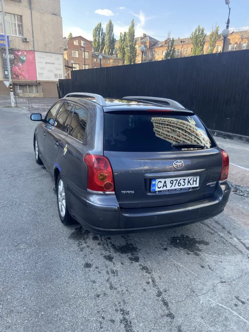Продам тойоту в гарному стані — фото 4